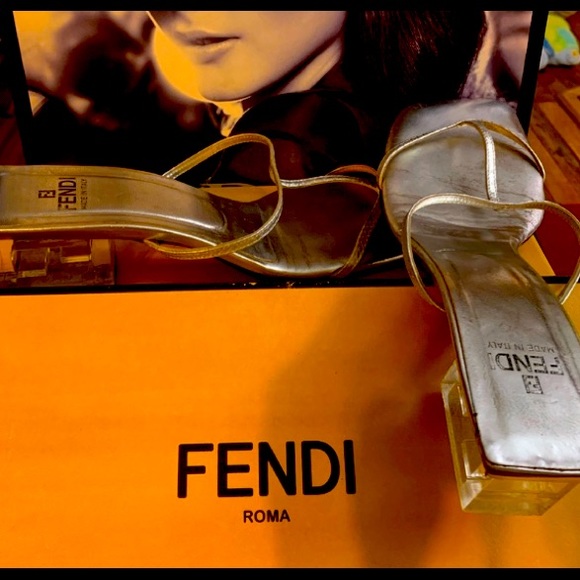 Fendi silver leather 38 1/2 lucite heeled sandals - Picture 1 of 13